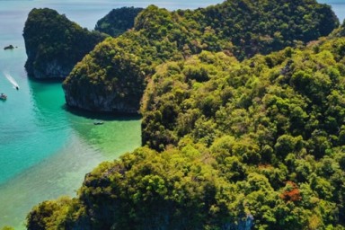 Lan Ha bay - Dark and Bright Cave - Tuan Chau Marina – Hanoi (B, Br)